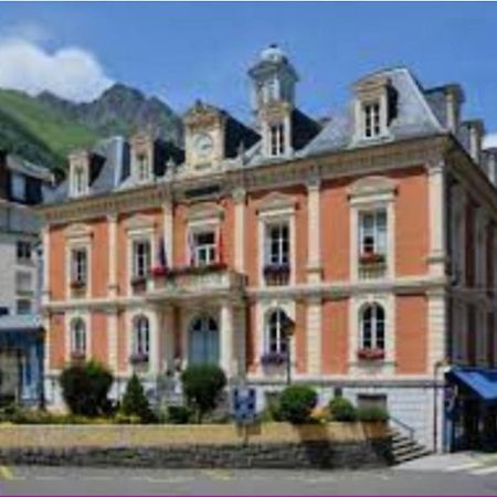 T2 Renove Avec Terrasse, Parking Prive, Local Velos A Cauterets - Fr-1-401-290 Extérieur photo