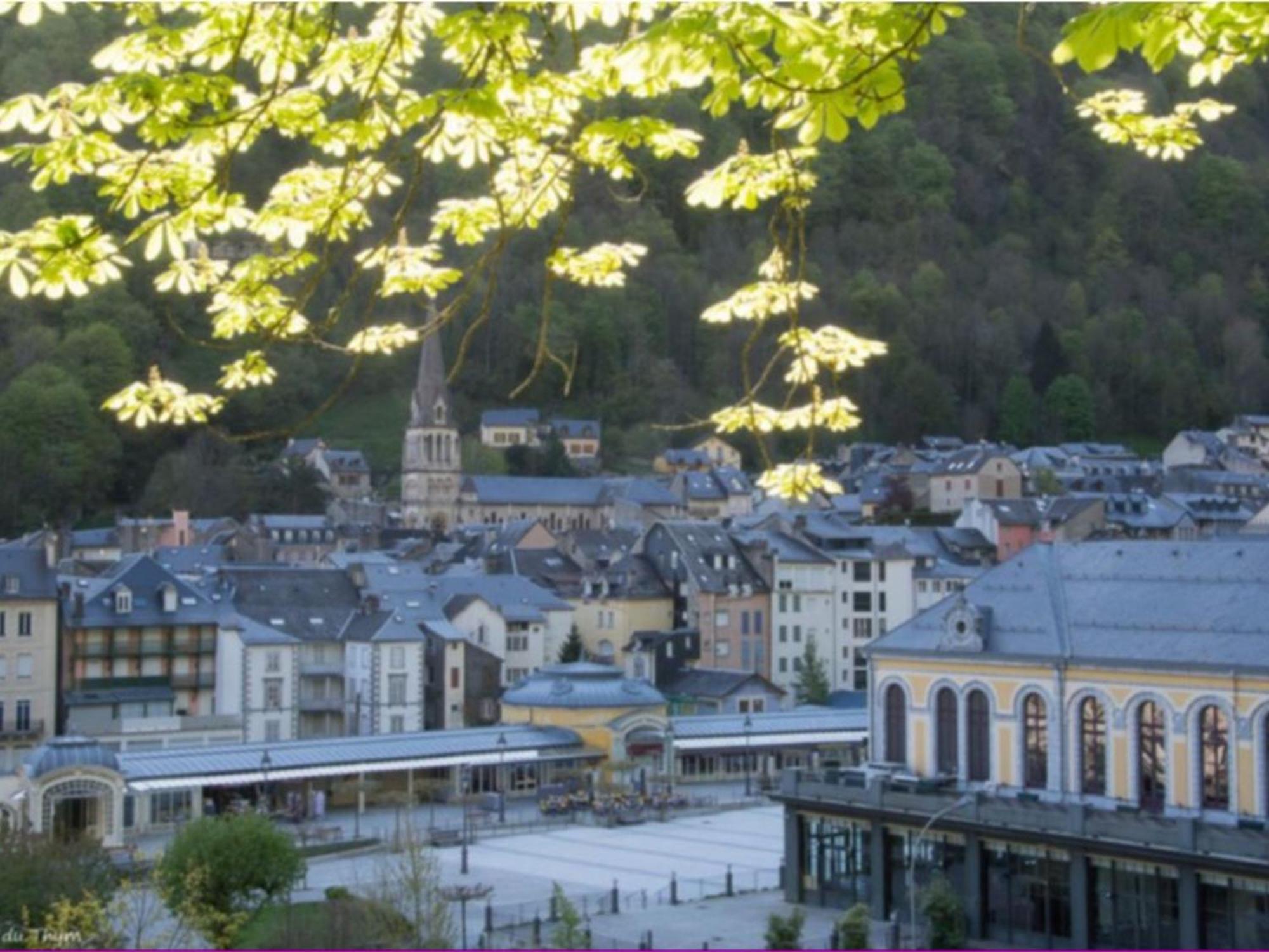 T2 Renove Avec Terrasse, Parking Prive, Local Velos A Cauterets - Fr-1-401-290 Extérieur photo