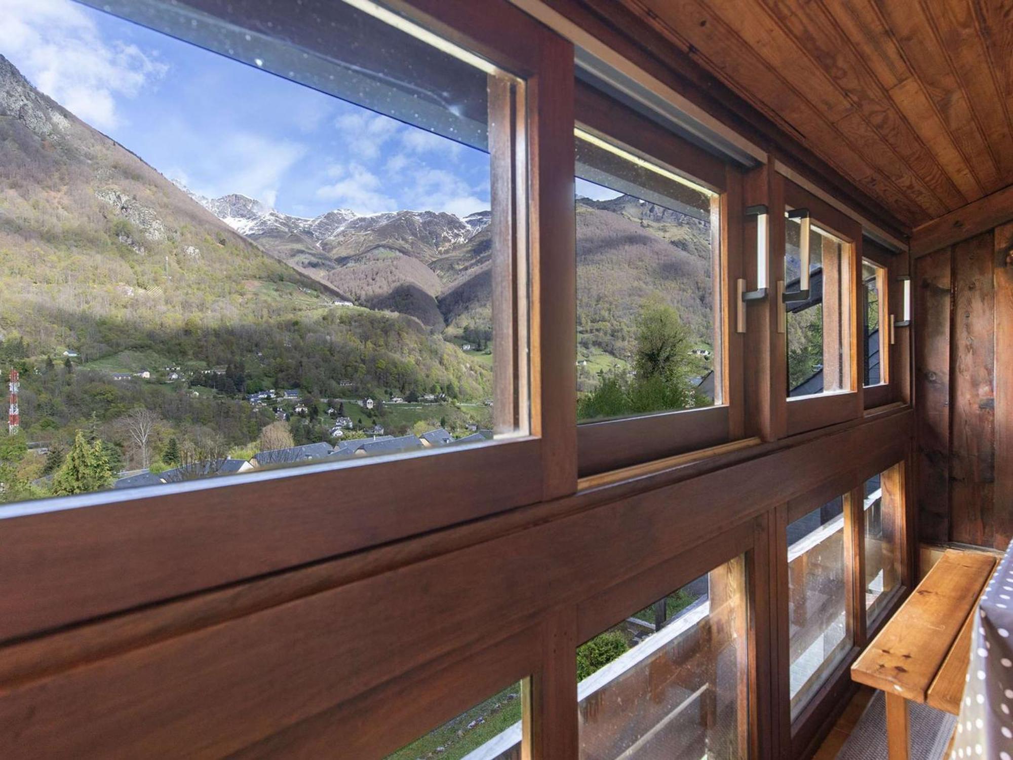T2 Renove Avec Terrasse, Parking Prive, Local Velos A Cauterets - Fr-1-401-290 Extérieur photo